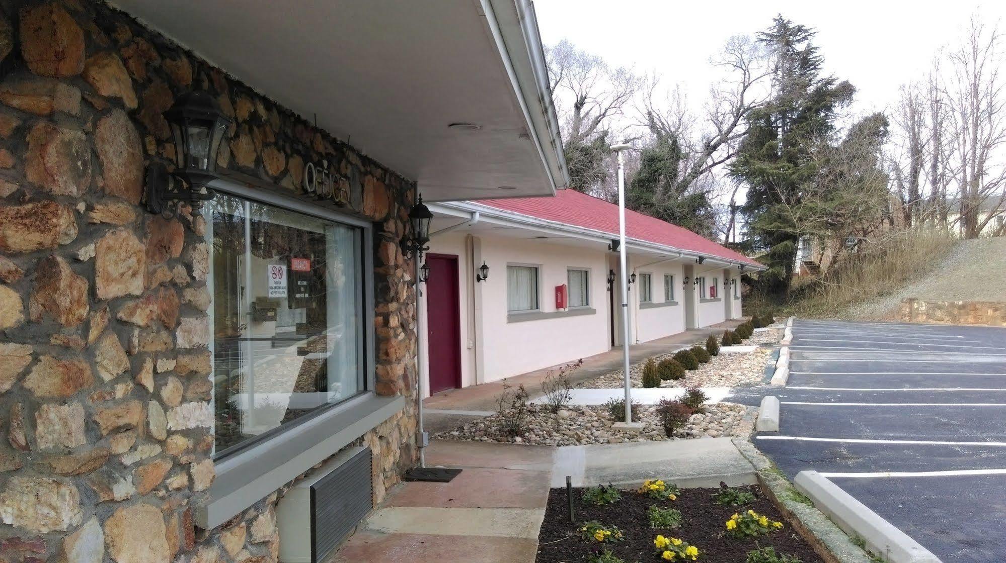 Amherst Inn - Virginia Екстер'єр фото