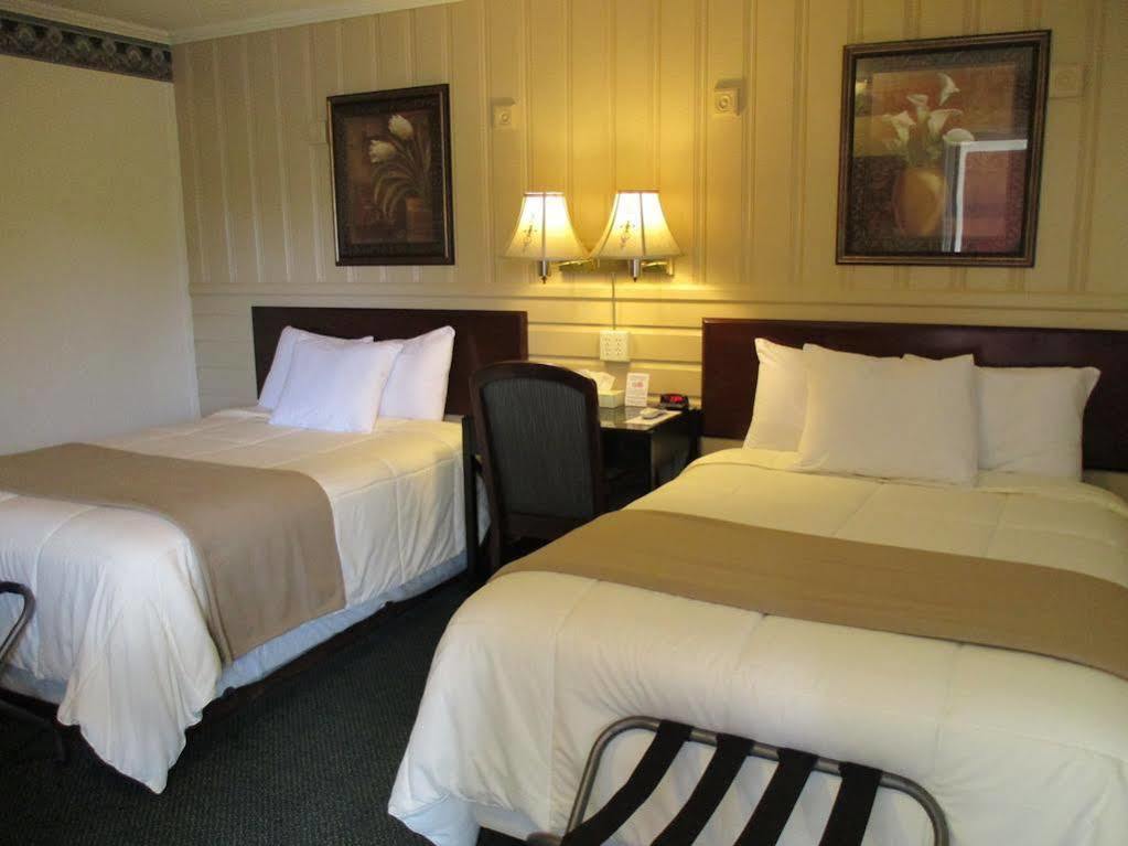Amherst Inn - Virginia Екстер'єр фото